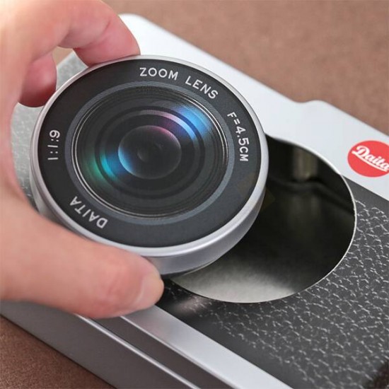 Daita Camera Tin Box Milk Chocolate