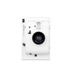 Lomo'Instant (White) +FREE Closeup Lens +FREE Extra Color Gel +FREE Strap