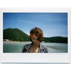 Lomo’Instant Wide White