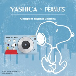 YASHICA x Peanuts Snoopy DP-100 Digital Camera